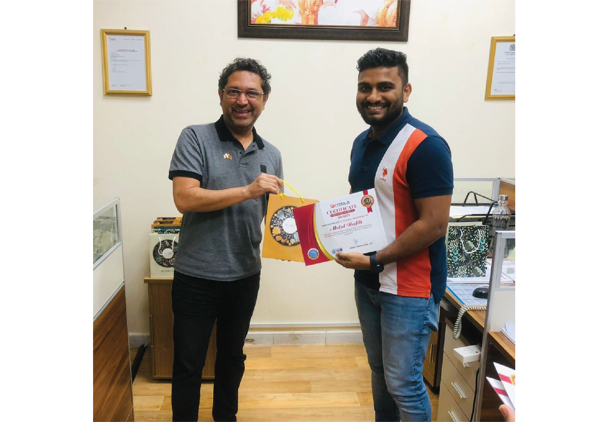 Certificates And Gifts Distribution