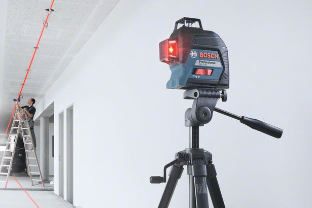 BOSCH-MULTI LINE LASER GLL3-80 + TRIPOD BT150