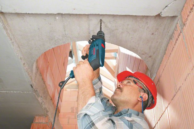 BOSCH-IMPACT DRILL 16MM 701W